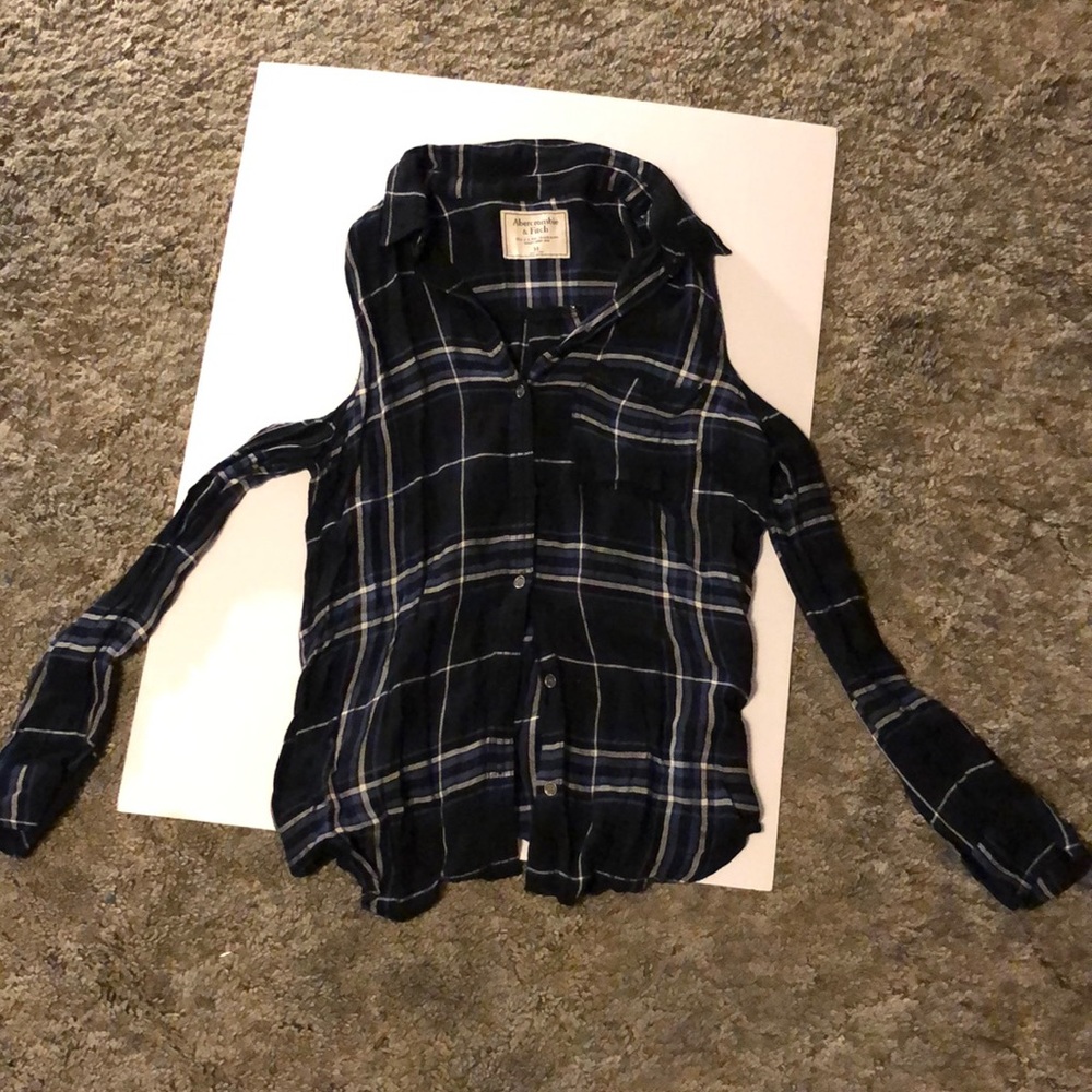 Abercrombie Women’s Plaid Shoulderless Flannel